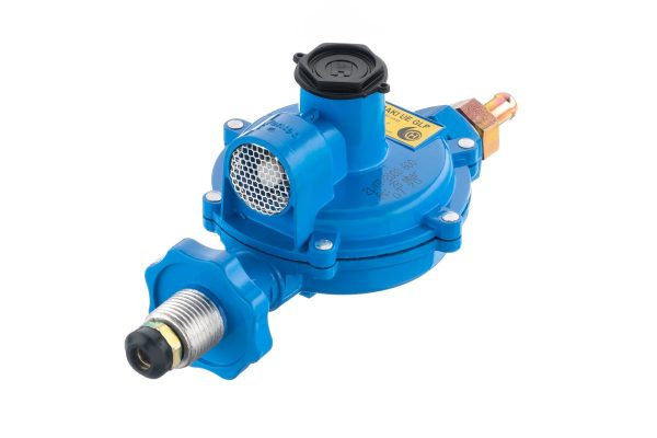 Regulador R4 Yasaki Acción Directa Única Etapa GLP 28 mbar Volante 7/8 NGO x Acople Manguera 3/8” 144500 BTU/h GLP